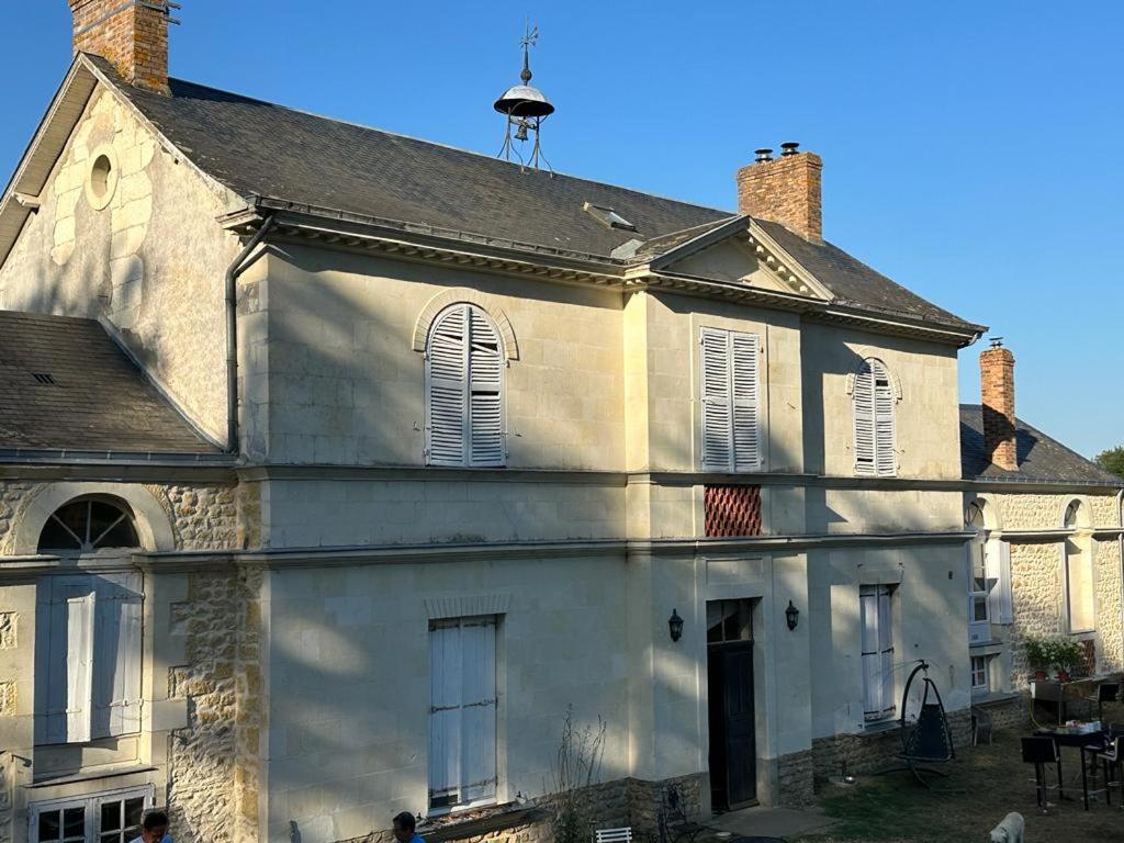 Ancien Relais De Chasse A 35 Min Du Circuit 24H Du Mans Bed & Breakfast Le Lude Exterior photo